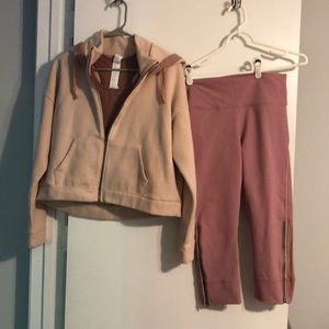 Fabletics 3 piece outfit